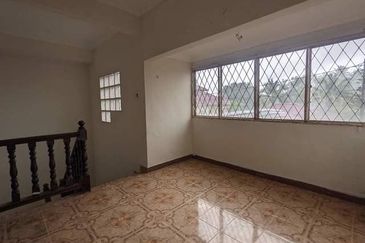 SemiD 2 Tingkat Size Banglo, Chukai, Kemaman 