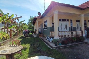 Banglo Cantik 4 Bilik, Kg Batu Tiong, Dungun 