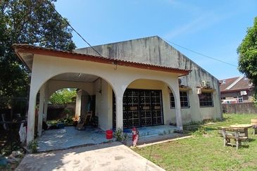 Kampung Balai Besar, Dungun