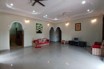 Banglo Tanah Luas Kg Paya Datu, Kuala Nerus