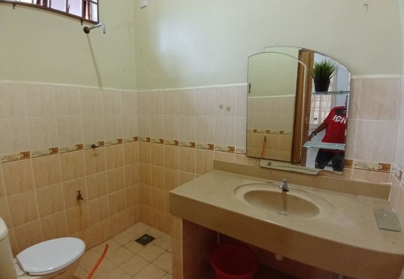 Banglo Tanah Luas Kg Paya Datu, Kuala Nerus