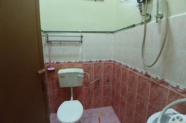 Banglo Tanah Luas Kg Paya Datu, Kuala Nerus