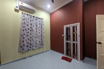 Banglo Mewah Kerteh, Kemaman