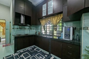 Banglo Mewah Kerteh, Kemaman