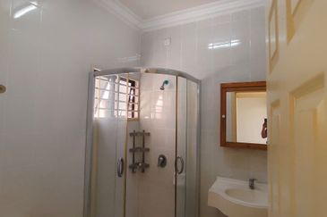 Kristal Villa Condominium