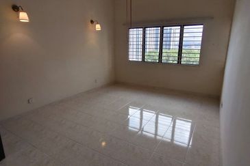 Kristal Villa Condominium