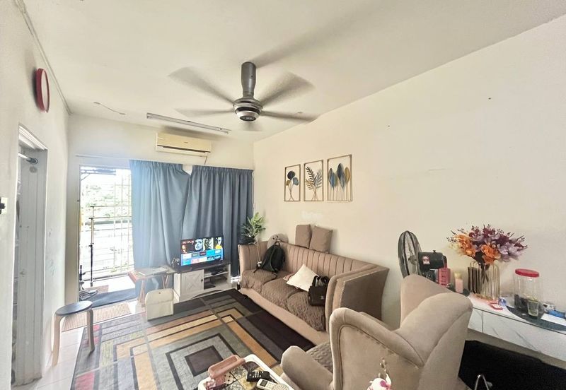 Residensi Bistaria, Ukay Bistari