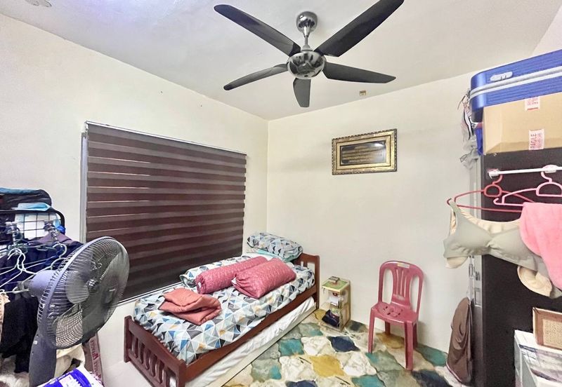 Residensi Bistaria, Ukay Bistari