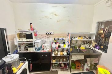 Residensi Bistaria, Ukay Bistari