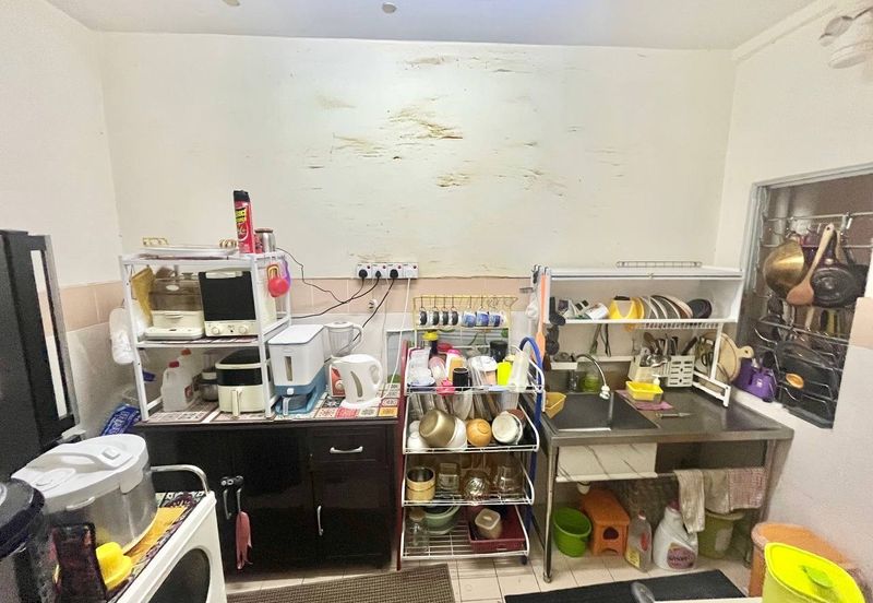 Residensi Bistaria, Ukay Bistari