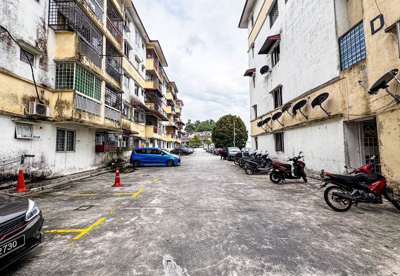 Taman Cheras Awana Apartment