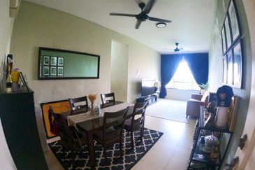 Laman Suria e-Resort Apartment