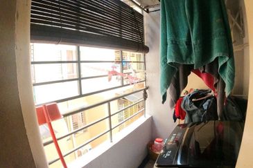 Laman Suria e-Resort Apartment