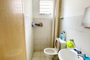 Apartment Teratai, Taman Sutera