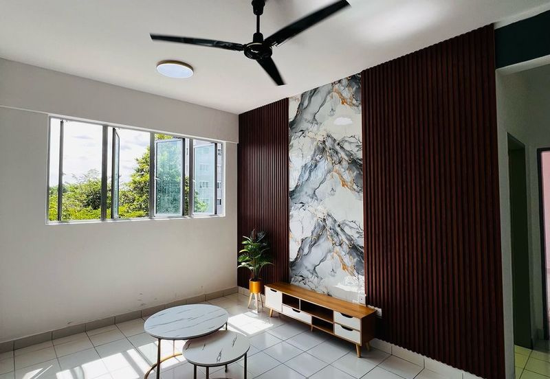 The Residence 1 @ Tiara South