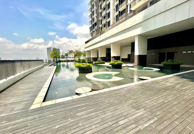 Lexa Residence @ The Quartz