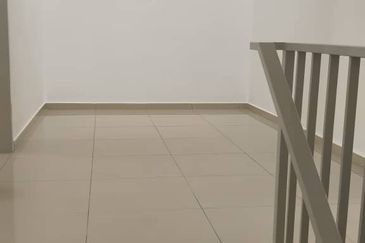 READY MOVE IN Double Storey Arowana Lenggeng 