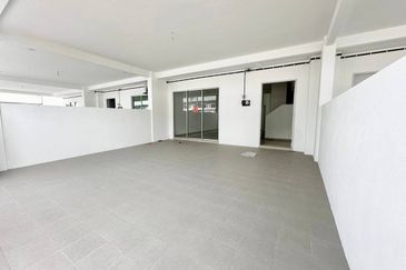 READY MOVE IN Double Storey Arowana Lenggeng 