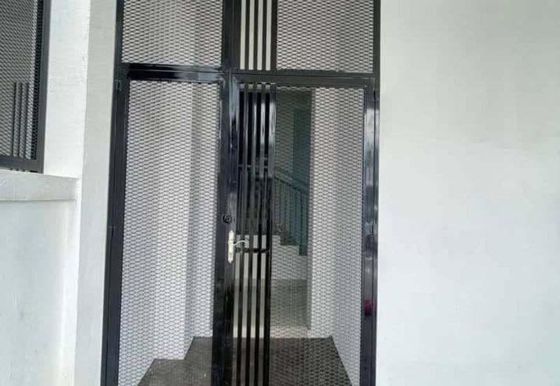 Taman Jenderam Idaman