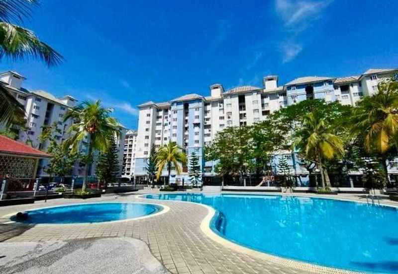 Tasik Heights Apartment