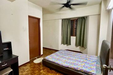 Tasik Heights Apartment