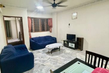 Tasik Heights Apartment