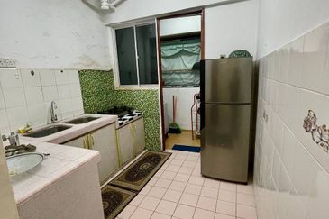 Tasik Heights Apartment