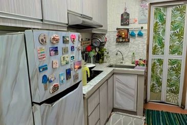 Desa Temenggong Apartment