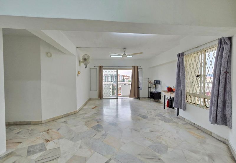 Le Jardin Condominium