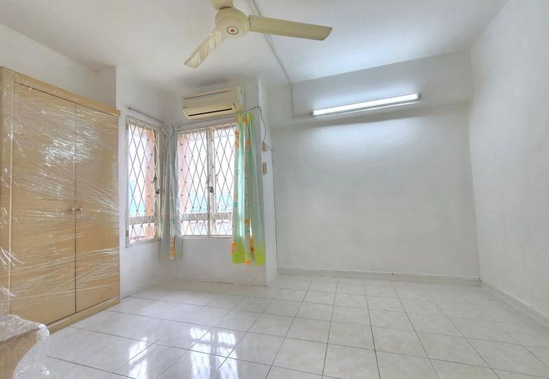 Le Jardin Condominium