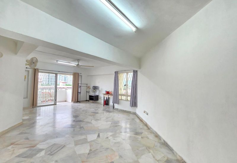 Le Jardin Condominium