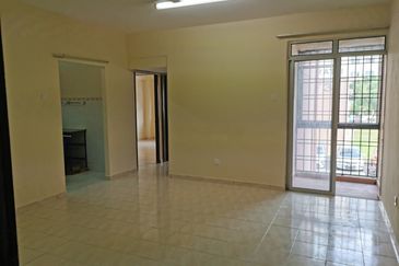 Apartment Mawar, Taman Sutera