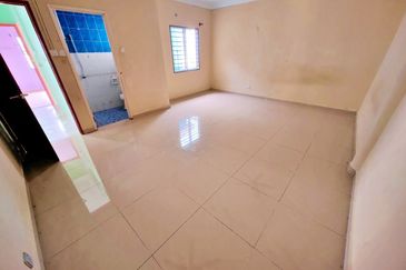 Taman Tasik Semenyih (Lake Residence)