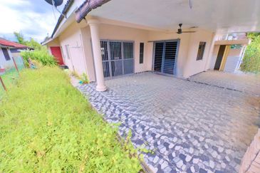 Taman Tasik Semenyih (Lake Residence)