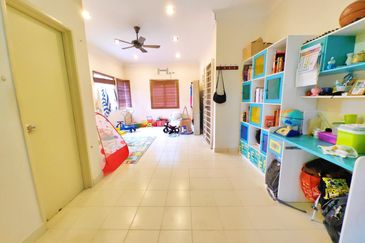 Taman Tasik Semenyih (Lake Residence)