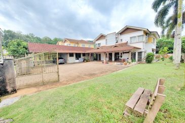 Taman Tasik Semenyih (Lake Residence)