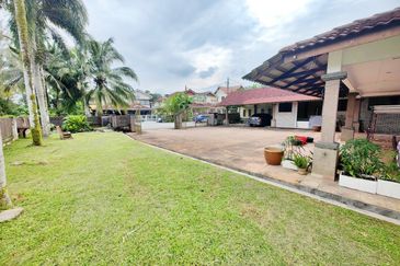 Taman Tasik Semenyih (Lake Residence)