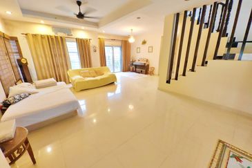 Taman Tasik Semenyih (Lake Residence)