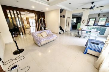 Taman Tasik Semenyih (Lake Residence)