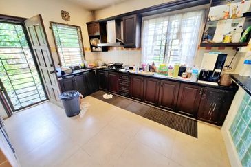 Taman Tasik Semenyih (Lake Residence)