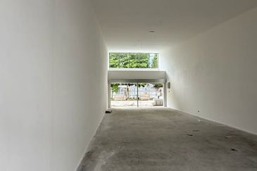 [BRAND NEW] COMMERCIAL SHOP KESUMA SQUARE BANDAR TASIK KESUMA SEMENYIH