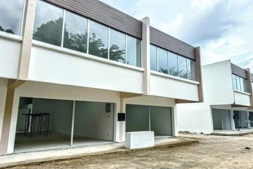 [BRAND NEW] COMMERCIAL SHOP KESUMA SQUARE BANDAR TASIK KESUMA SEMENYIH