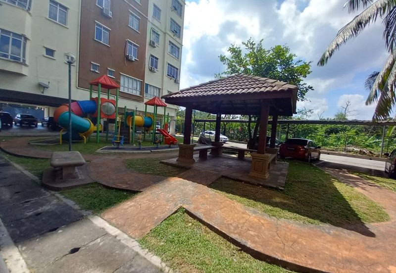 Pangsapuri Suria Subang