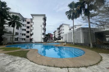 D'Camelia Court Nilai Impian