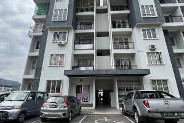 Taman Bukit Inai Apartment