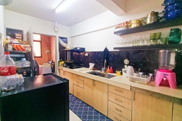 Putra Villa Kondominium