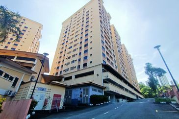 Putra Villa Kondominium