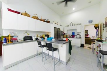 Seksyen 3, Shah Alam