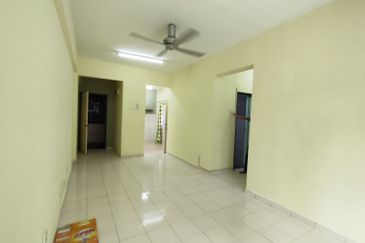 Pangsapuri Cemara, Taman Pinggiran Putra