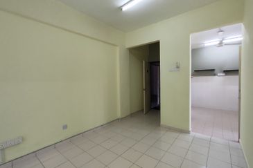 Pangsapuri Cemara, Taman Pinggiran Putra